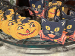 Load image into Gallery viewer, Cat and Pumpkin Treat Containers
