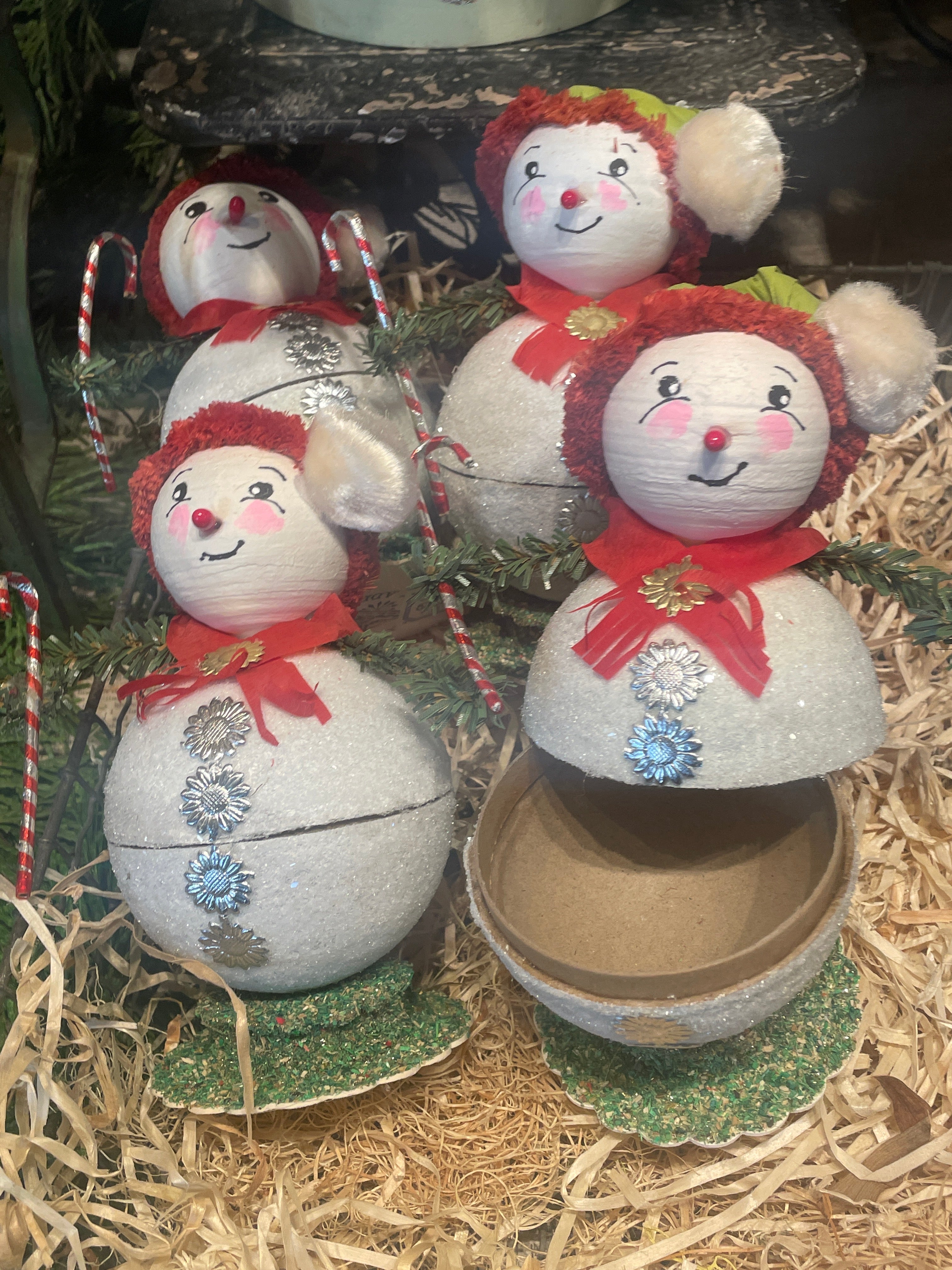 Snowman Treat Containers