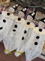 Load image into Gallery viewer, Ghostly Vintage-Style Candy Bags
