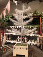 Load image into Gallery viewer, White Tabletop Feather Tree
