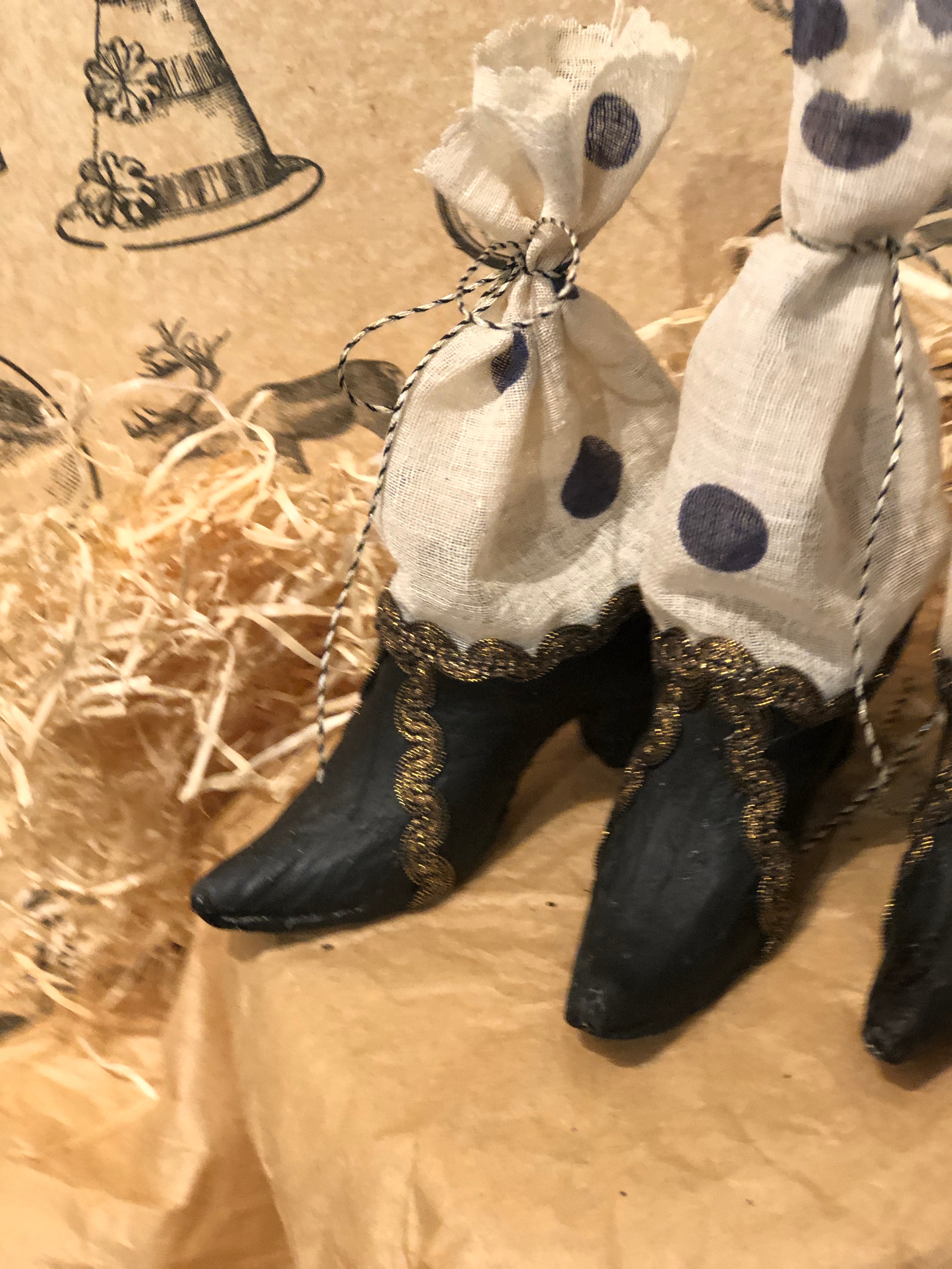 Witchy Shoe Candy Container w Polka Dot Fabric