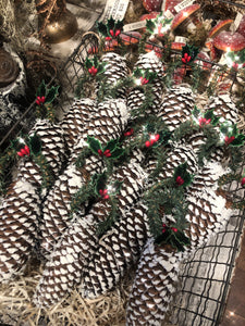 Old Fashioned Pinecone Ornaments