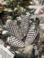 Load image into Gallery viewer, Old Fashioned Pinecone Ornaments
