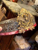 Load image into Gallery viewer, Filagree Metal Vampire Crown
