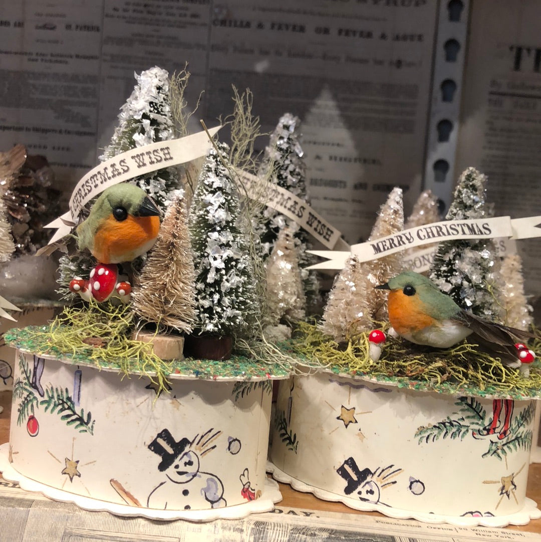 Wintery Bird on Gift Box