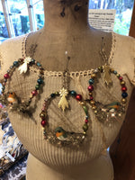 Load image into Gallery viewer, Vintage Bird in Antique Beaded Wreath
