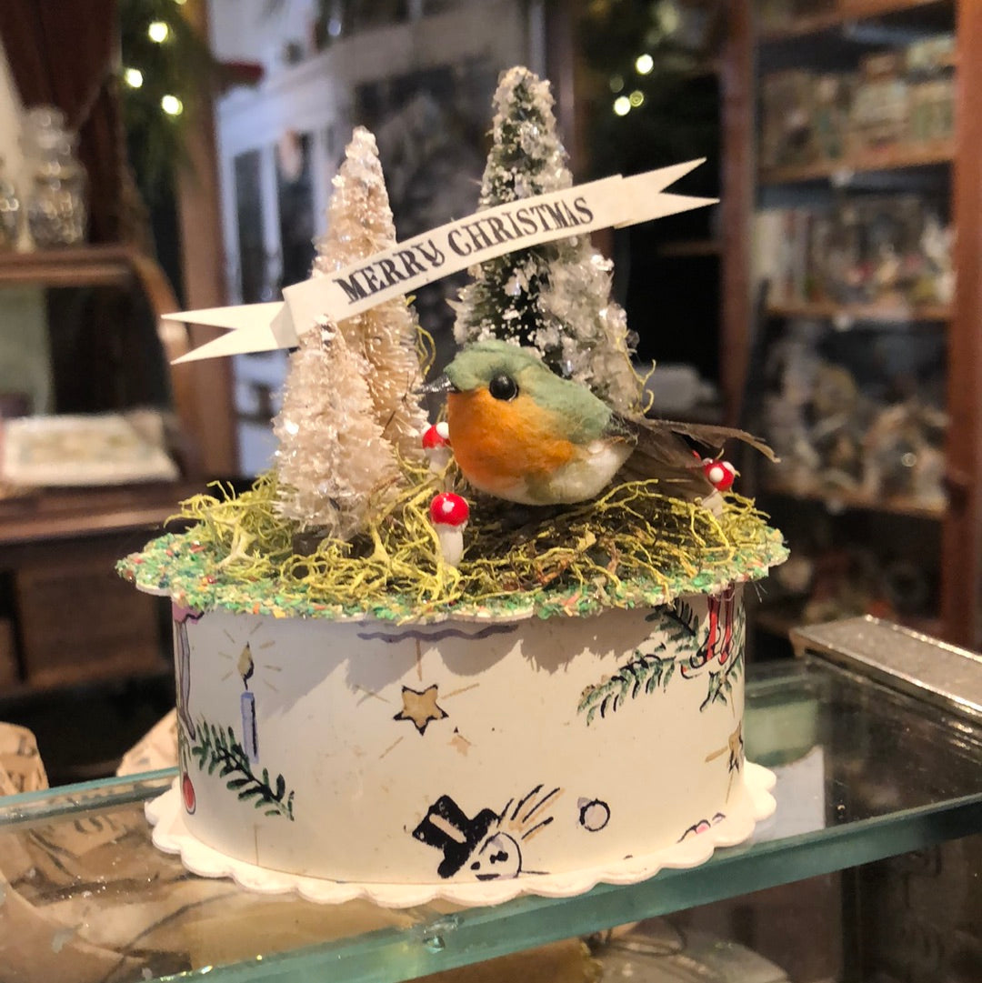 Wintery Bird on Gift Box