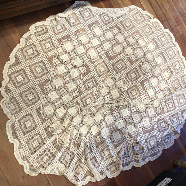 Antique Lacy Cotton Netting Tablecloth – Wendy Addison Studio